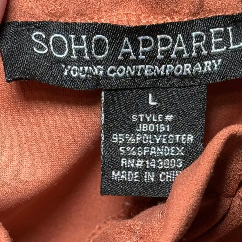 Soho Apperal brownish office pants size large 28 waist 26 length. In great condi